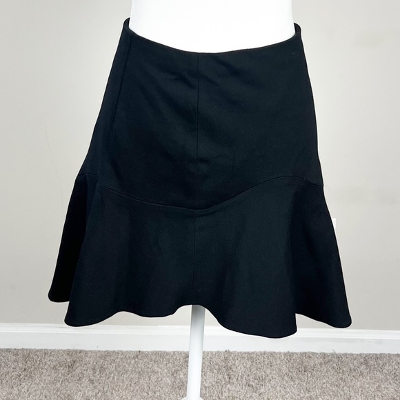 Tibi Dresses & Skirts - NWT TIBI BONDI STRETCH MINI RUFFLE SKIRT SIZE 8 IN BLACK